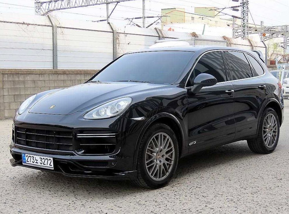 포르쉐 카이엔 4.8 S 사진 2