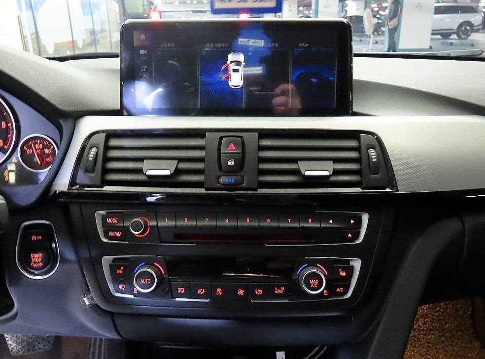 BMW 3시리즈 320d 투어링 사진 11