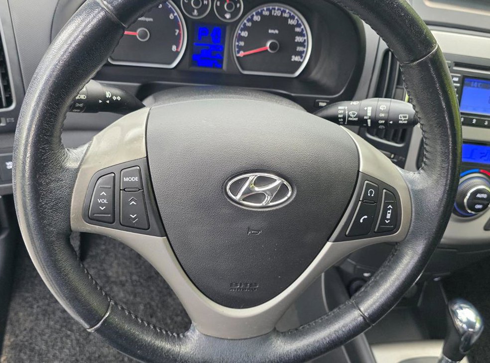 현대 i30 1.6 VVT 사진 9