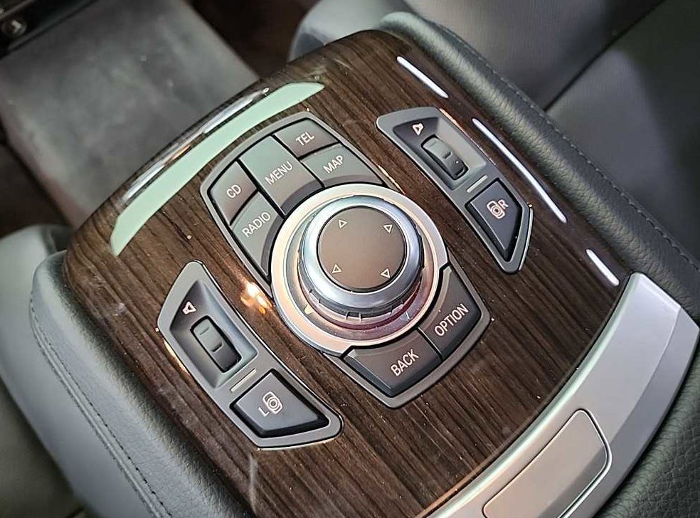 BMW 7시리즈 750 사진 14