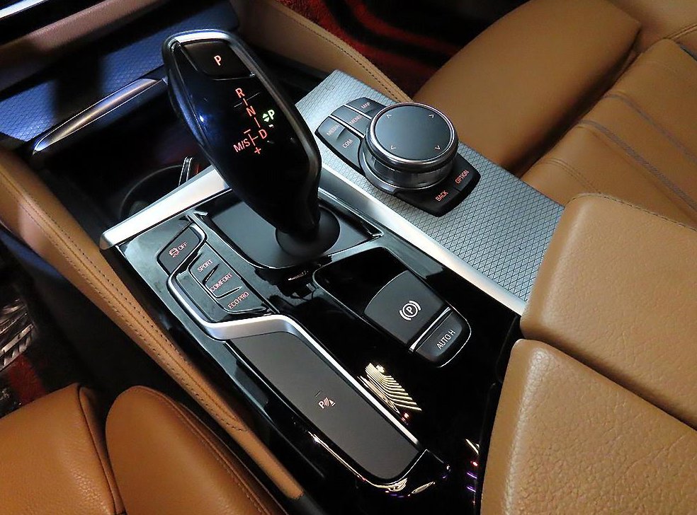 BMW 5시리즈 530i M 스포츠 사진 12