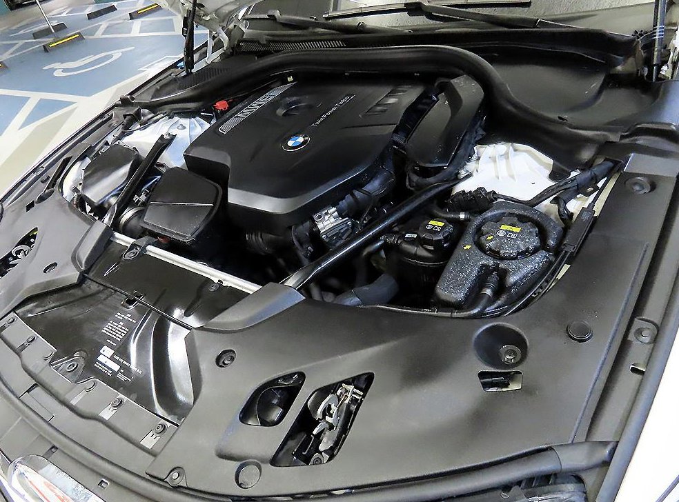 BMW 5시리즈 530i M 스포츠 사진 19