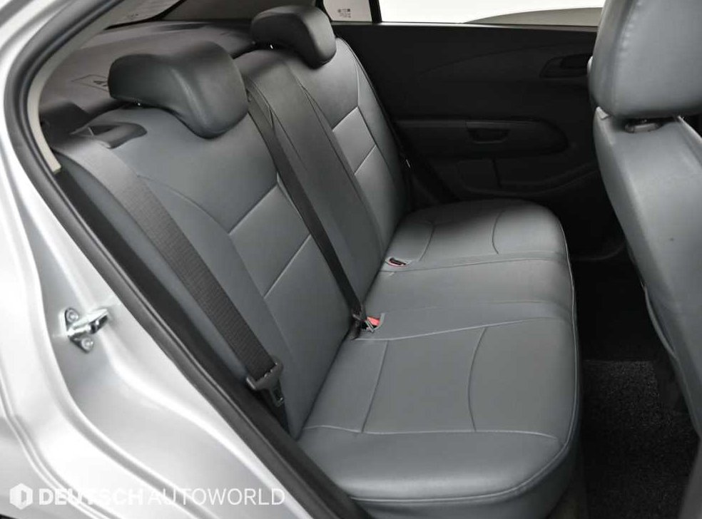 쉐보레 아베오 1.6 L 사진 12