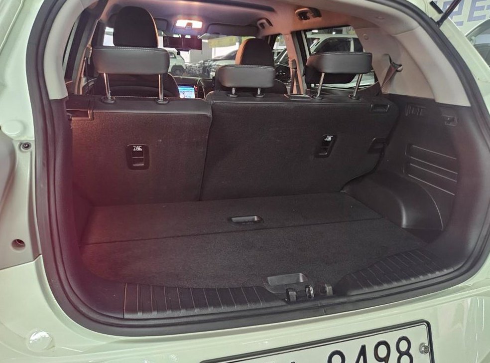 KG모빌리티(쌍용)  티볼리 2WD 가솔린 VX 사진 17