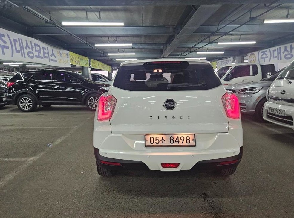 KG모빌리티(쌍용)  티볼리 2WD 가솔린 VX 사진 5