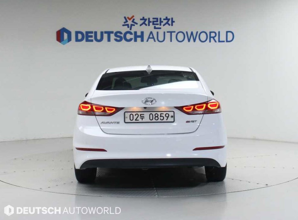현대 아반떼 1.6 e-VGT 프리미엄 사진 4