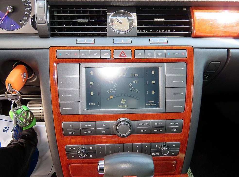 폭스바겐 페이튼 V6 3.0 TDI 사진 13