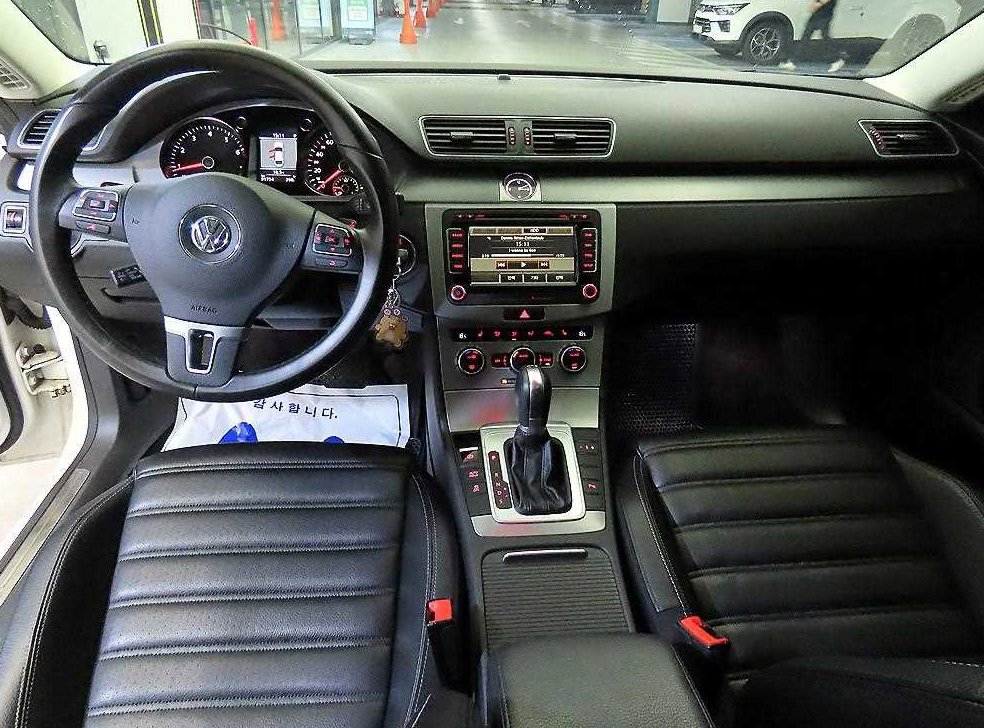 폭스바겐 CC 2.0 TSI 사진 10