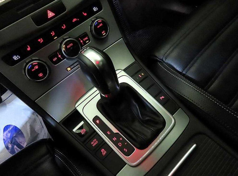 폭스바겐 CC 2.0 TSI 사진 12