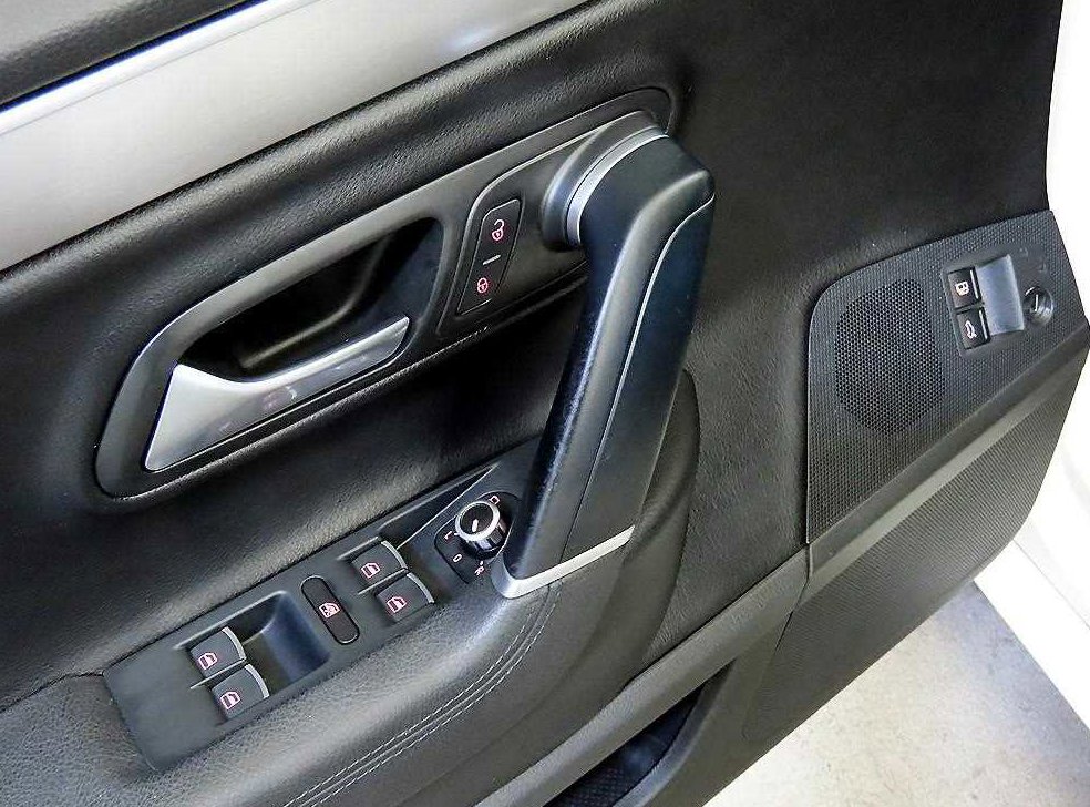폭스바겐 CC 2.0 TSI 사진 13