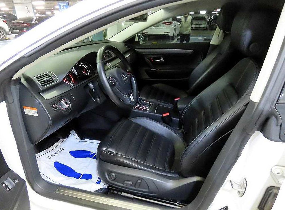 폭스바겐 CC 2.0 TSI 사진 6