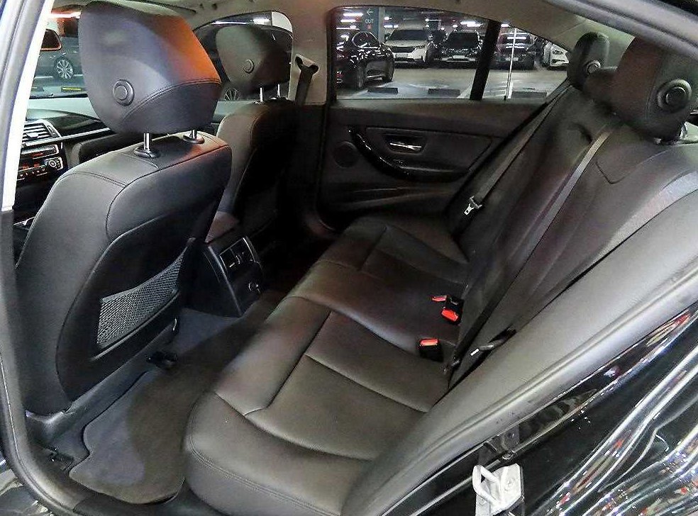 BMW 3시리즈 320d 사진 7