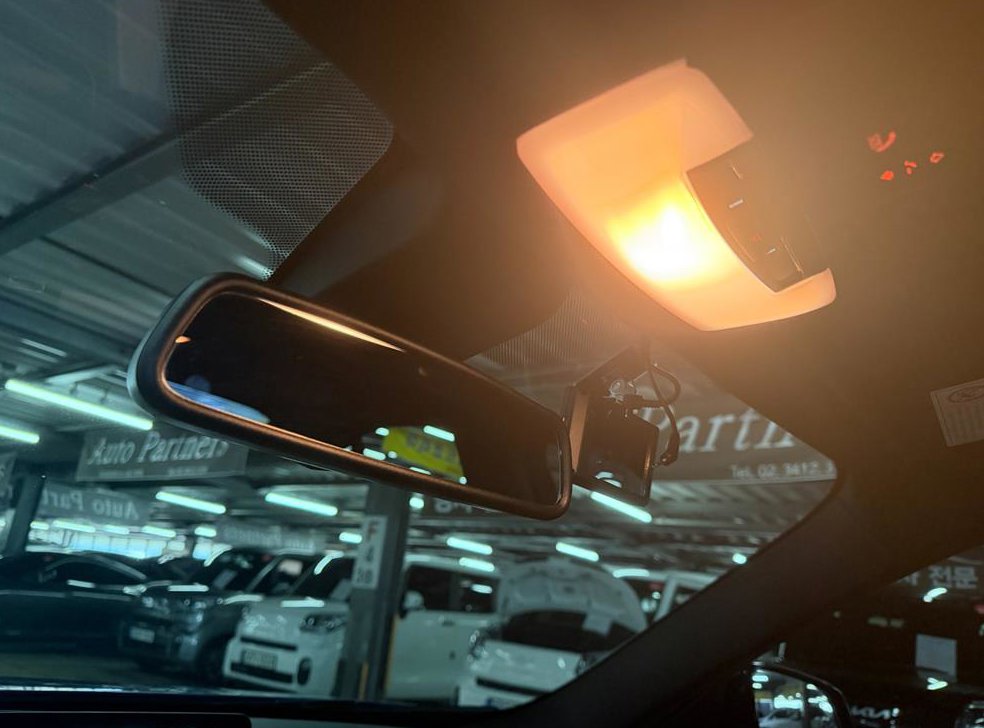 BMW 3시리즈 320i M 스포츠 사진 8