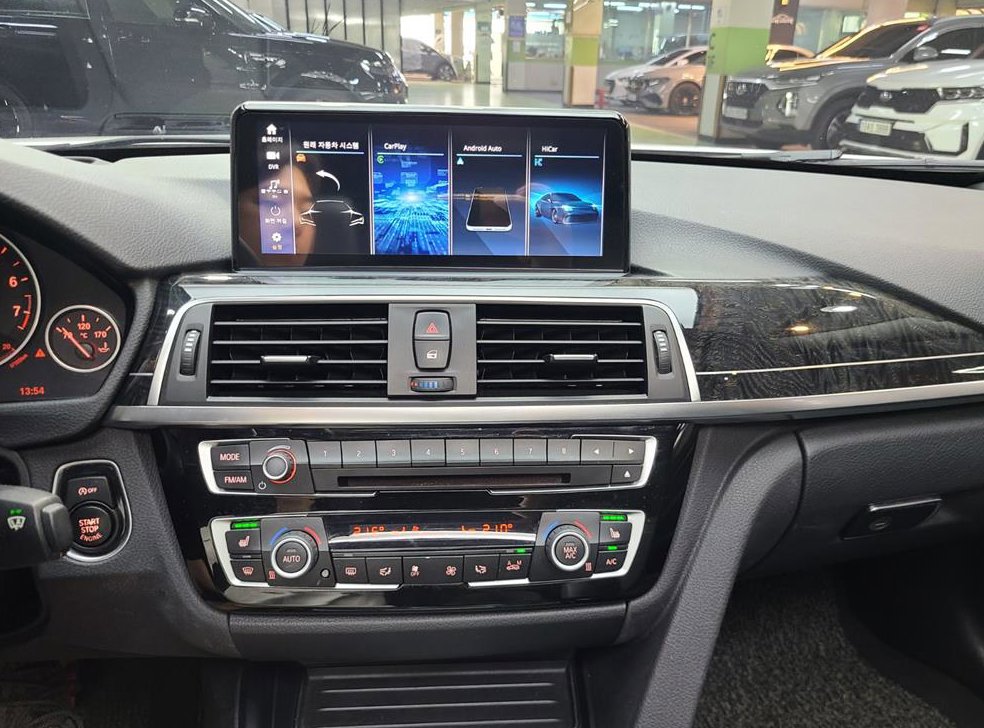 BMW 3시리즈 320i 럭셔리 사진 13