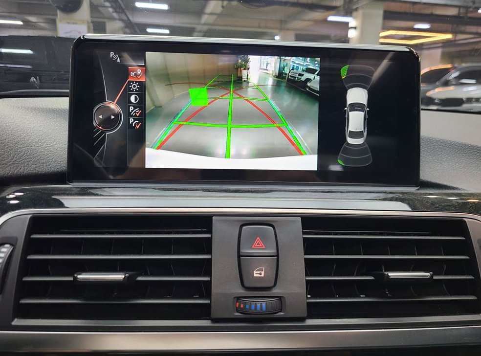 BMW 3시리즈 320i 럭셔리 사진 14