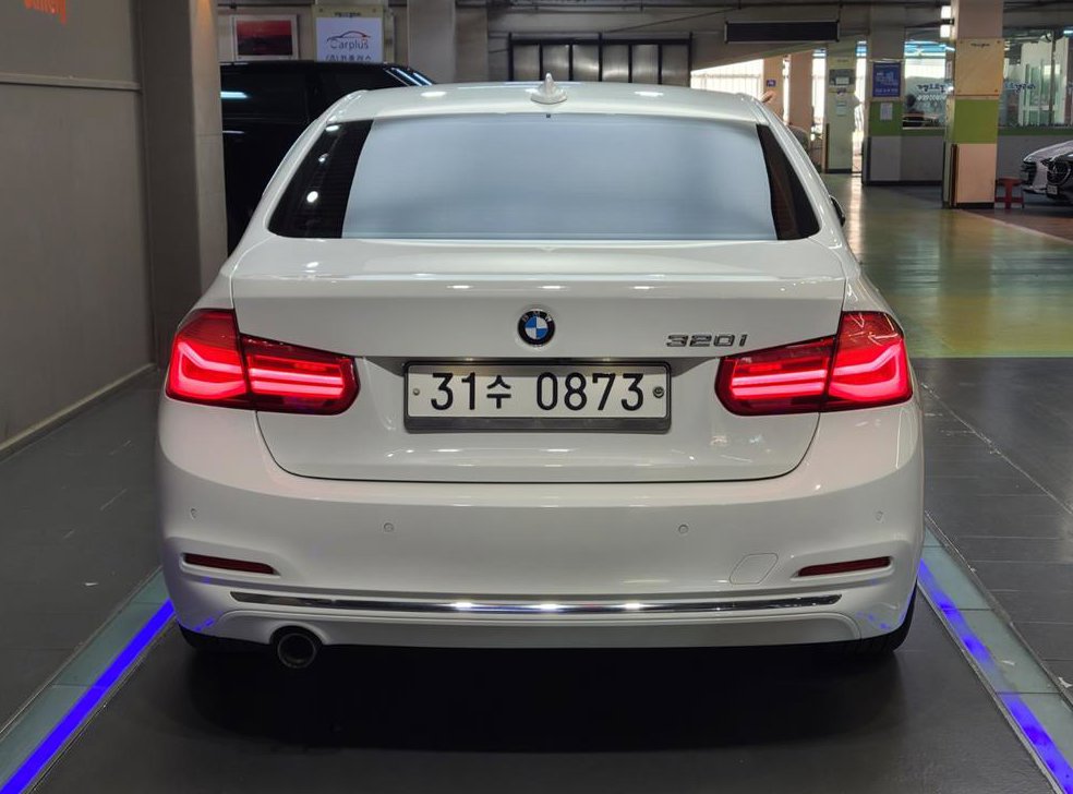 BMW 3시리즈 320i 럭셔리 사진 5