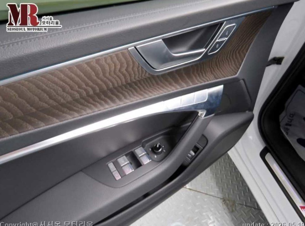아우디 A6 45 TFSI 콰트로 프리미엄 사진 15