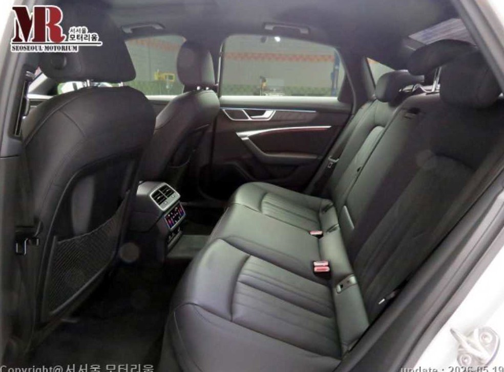 아우디 A6 45 TFSI 콰트로 프리미엄 사진 6