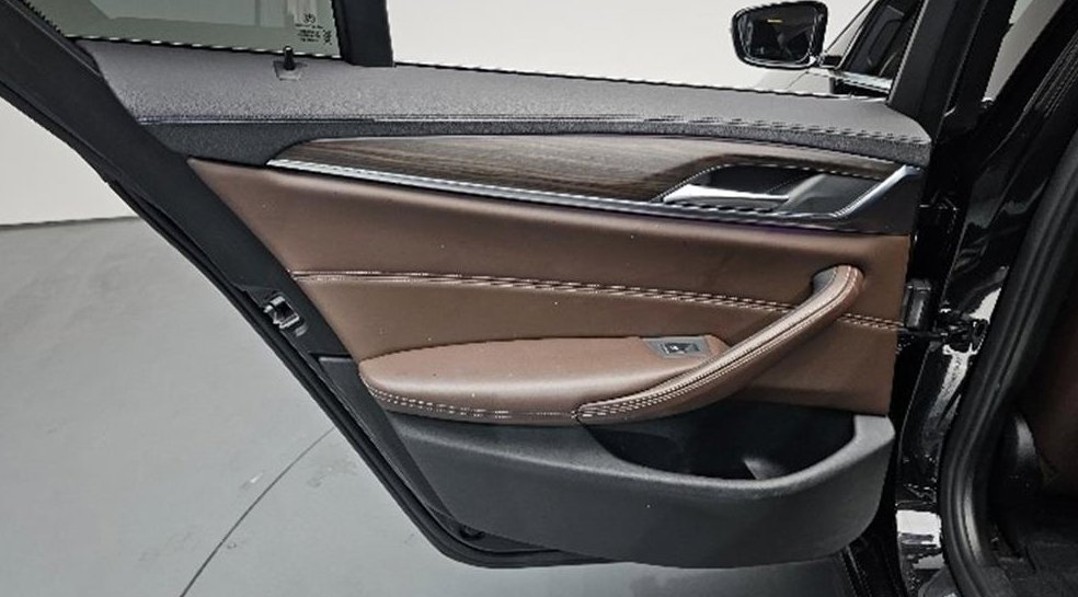 BMW 5시리즈 520d M 스포츠 플러스 사진 14