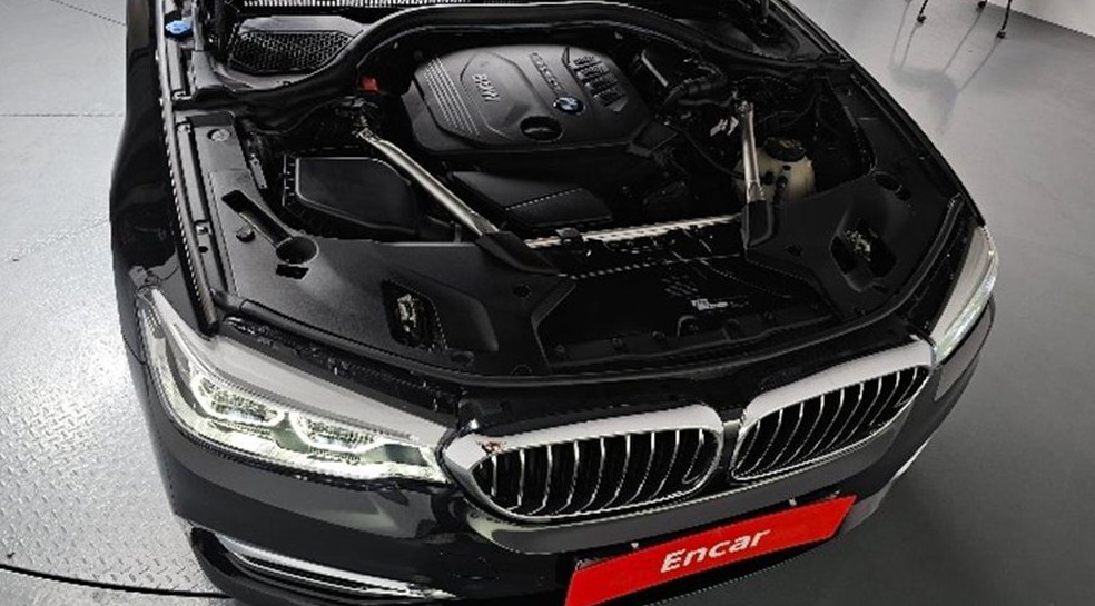 BMW 5시리즈 520d M 스포츠 플러스 사진 9