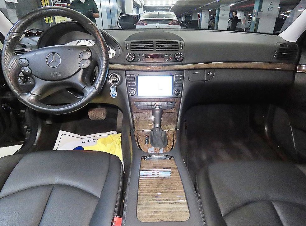 벤츠 E 클래스 E350 사진 10