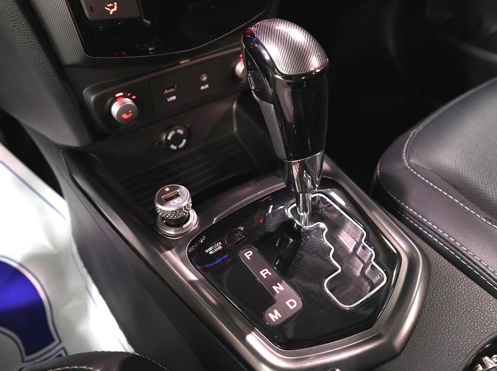 KG모빌리티(쌍용)  티볼리 가솔린 2WD 1.6 VX 사진 14