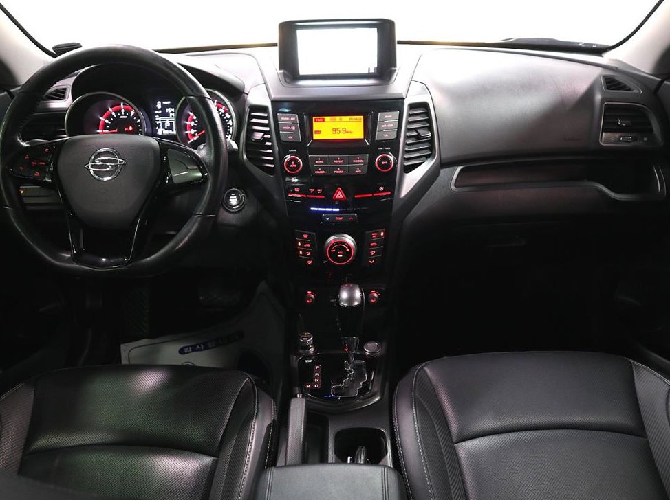 KG모빌리티(쌍용)  티볼리 가솔린 2WD 1.6 VX 사진 6