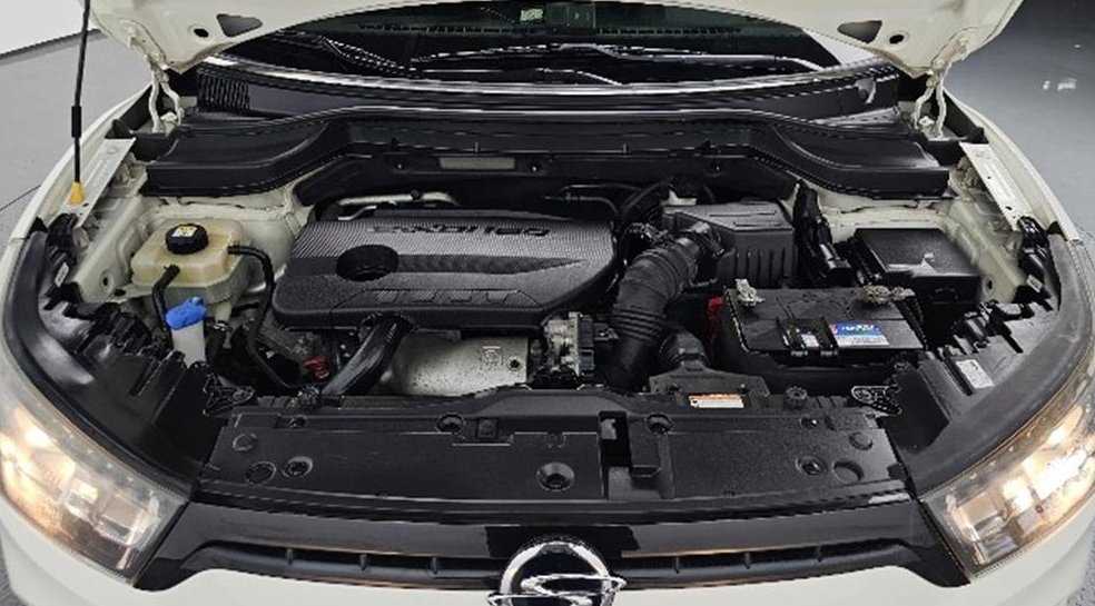 KG모빌리티(쌍용)  티볼리 디젤 2WD 1.6 VX 사진 8