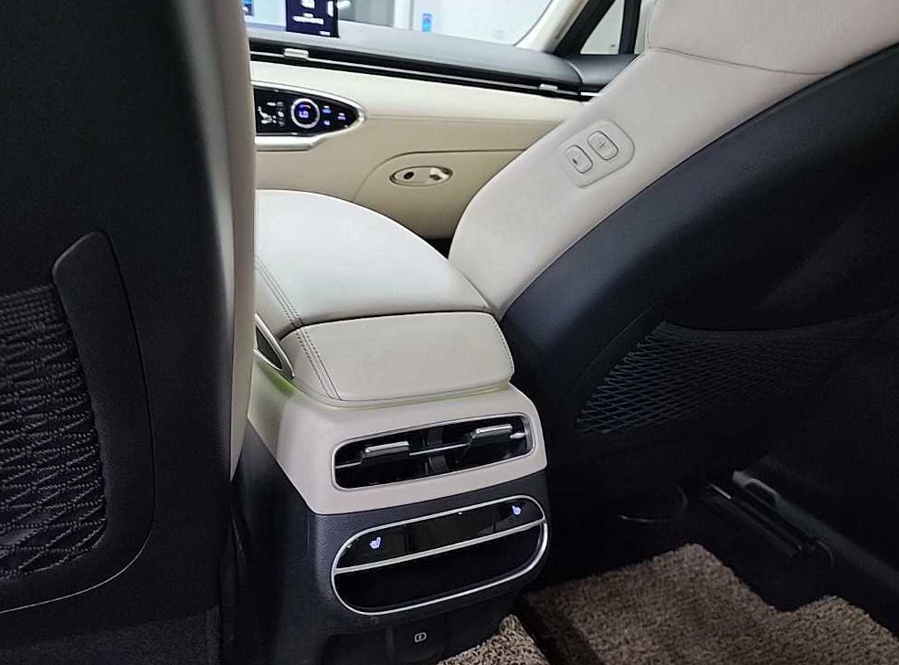 제네시스 GV70 2.5T 가솔린 AWD 사진 13