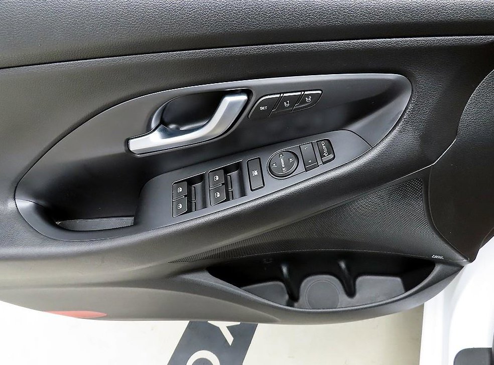 현대 i30 1.6 터보 사진 11