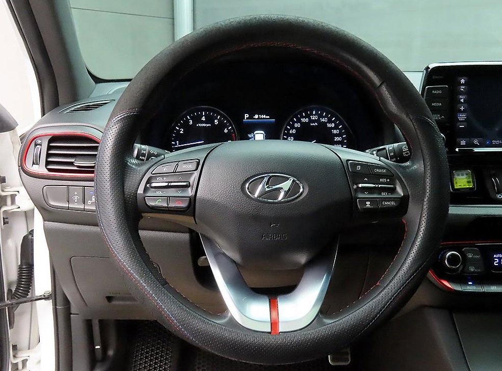 현대 i30 1.6 터보 사진 9
