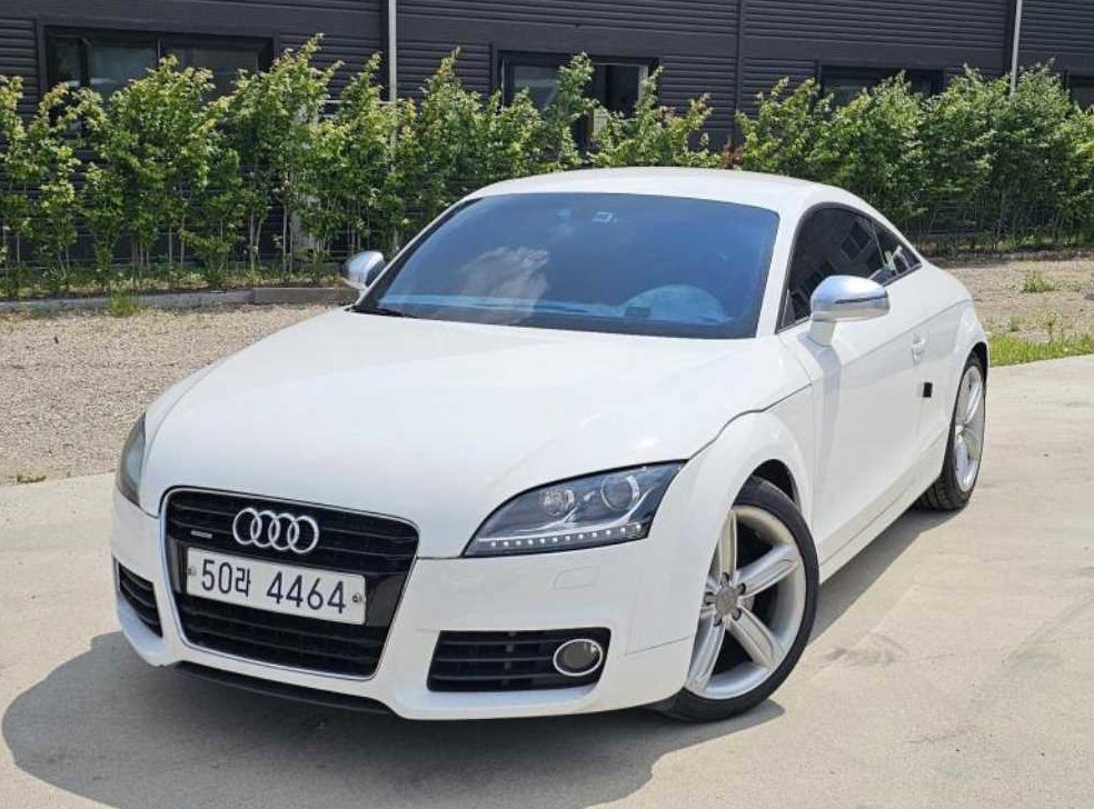 아우디 TT 2.0 TFSI 쿠페 콰트로