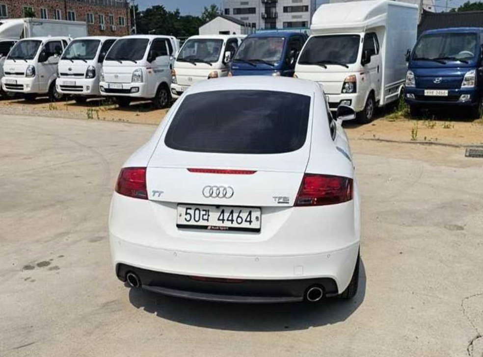 아우디 TT 2.0 TFSI 쿠페 콰트로 사진 3