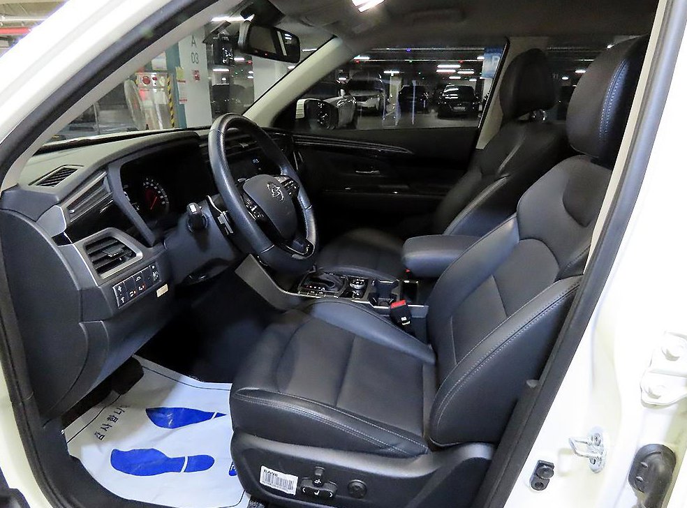 KG모빌리티(쌍용)  코란도 2WD 가솔린 1.5 C5 사진 6