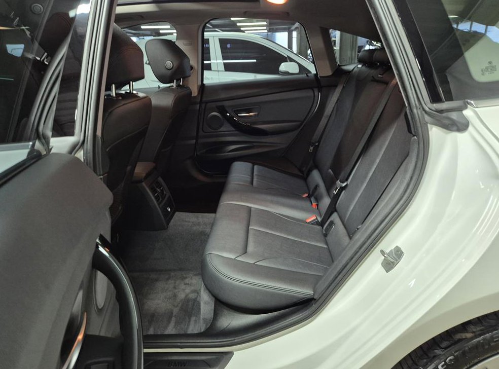 BMW 그란투리스모 GT 320D 사진 11
