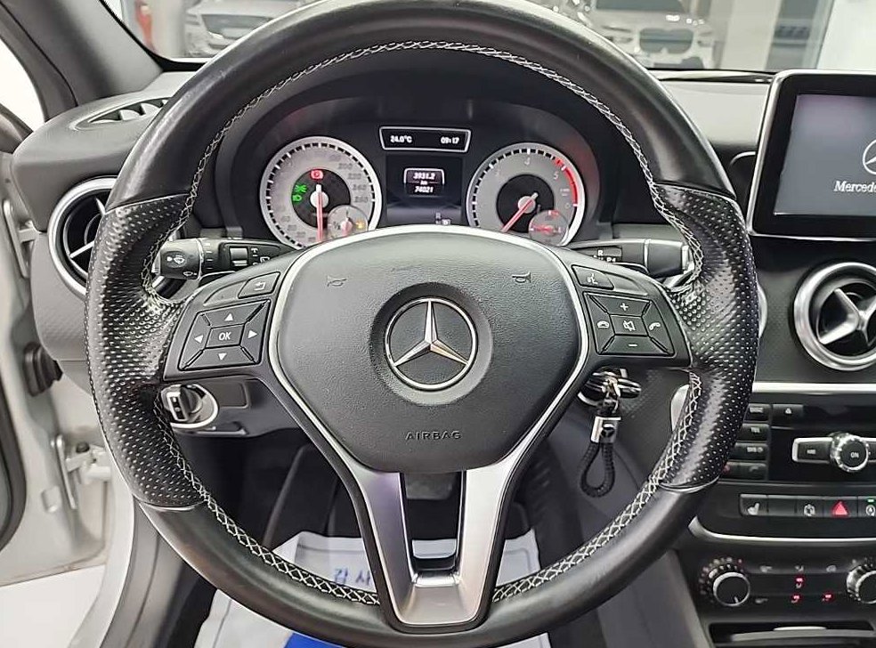 벤츠 A 클래스 A180 CDI 나이트 사진 10