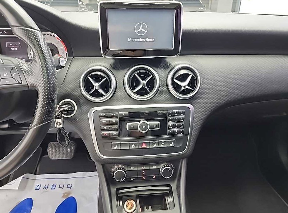 벤츠 A 클래스 A180 CDI 나이트 사진 11