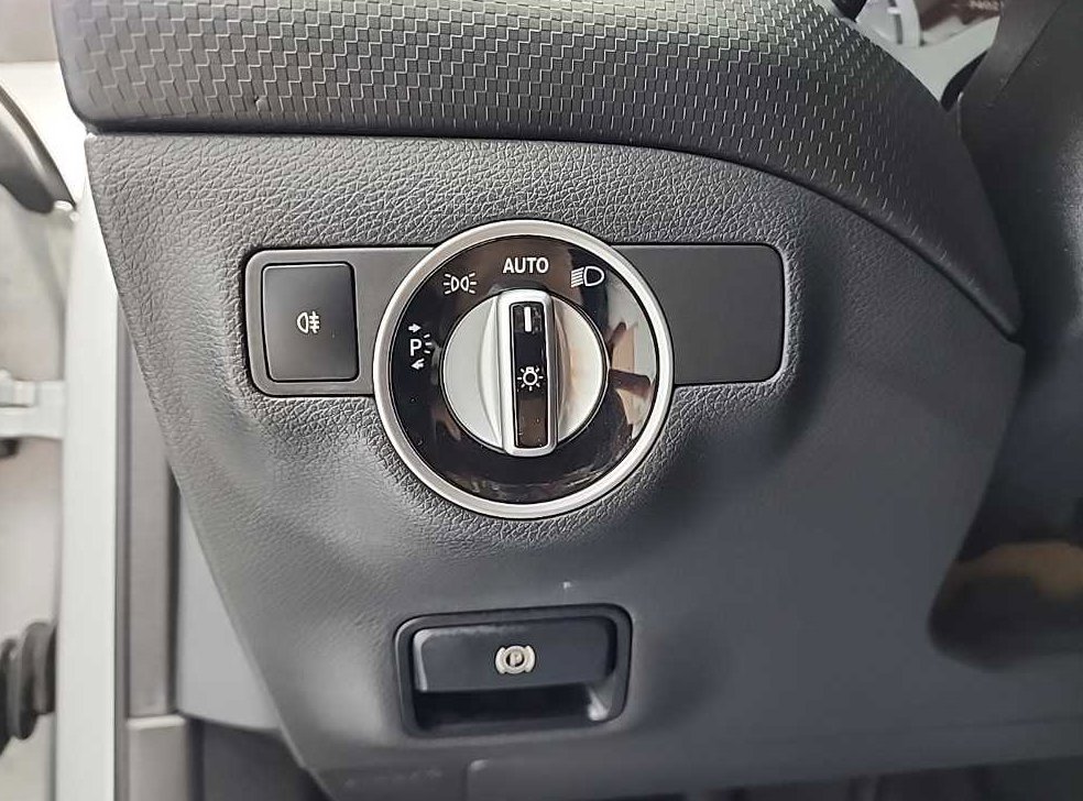 벤츠 A 클래스 A180 CDI 나이트 사진 19