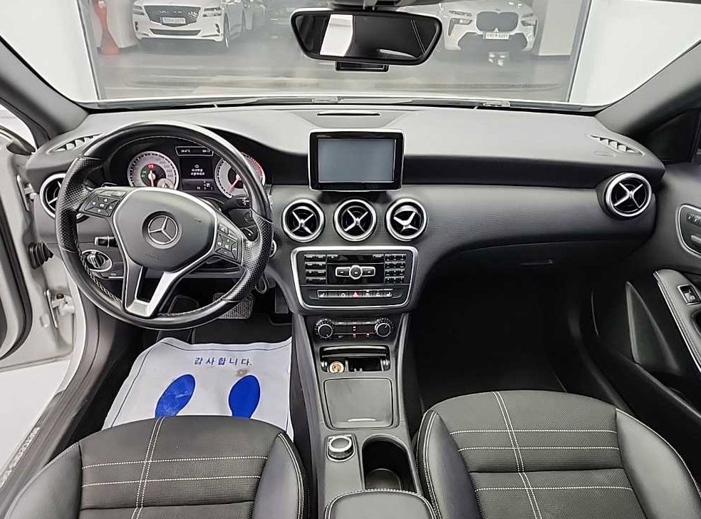 벤츠 A 클래스 A180 CDI 나이트 사진 8