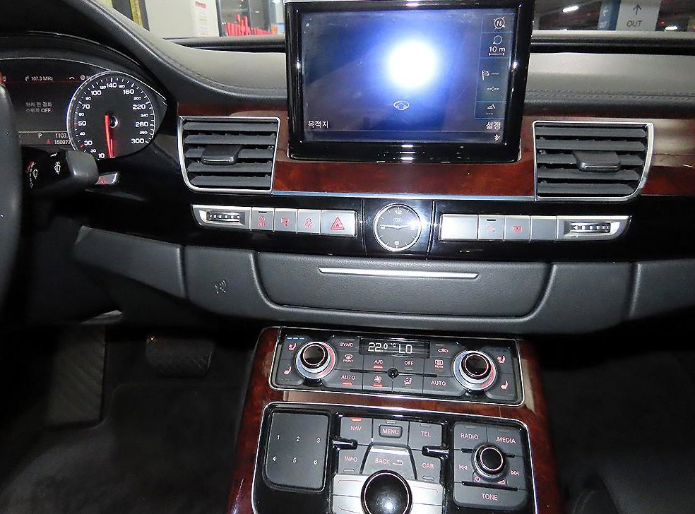 아우디 A8 3.0 TDI 콰트로 LWB 사진 11
