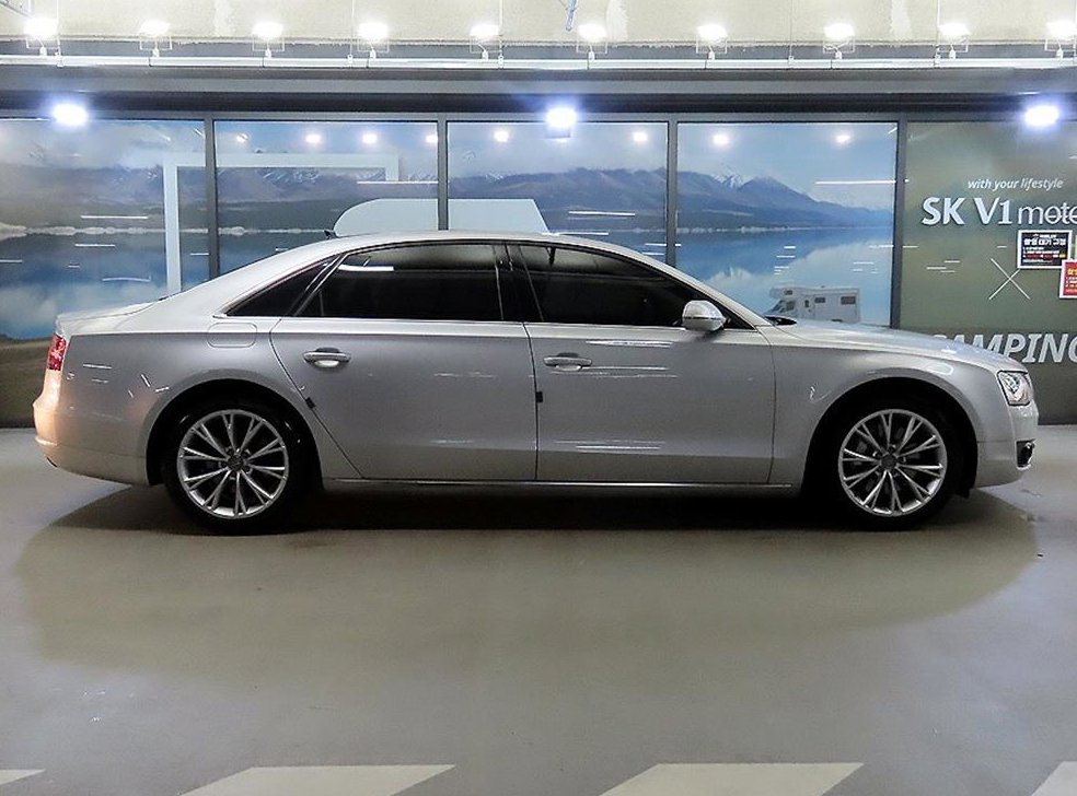 아우디 A8 3.0 TDI 콰트로 LWB 사진 3