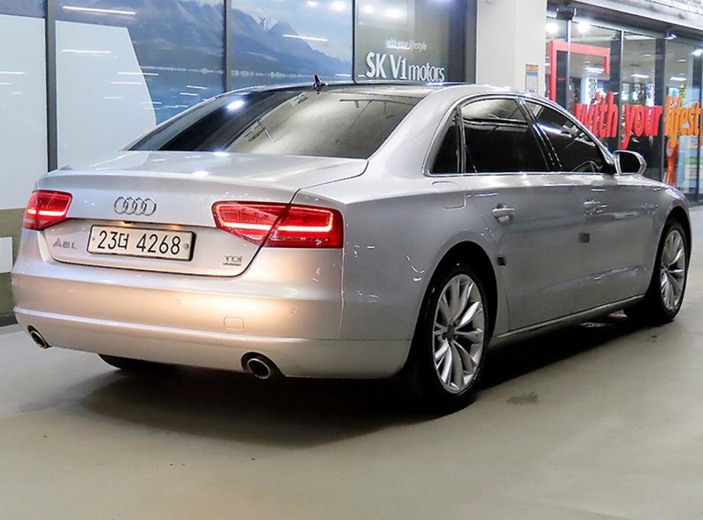 아우디 A8 3.0 TDI 콰트로 LWB 사진 4