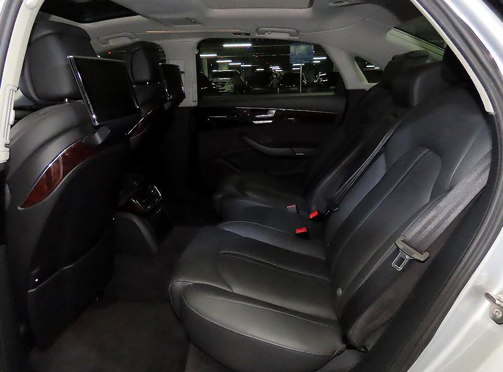 아우디 A8 3.0 TDI 콰트로 LWB 사진 7