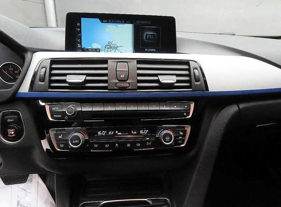 BMW 3시리즈 320d 사진 15