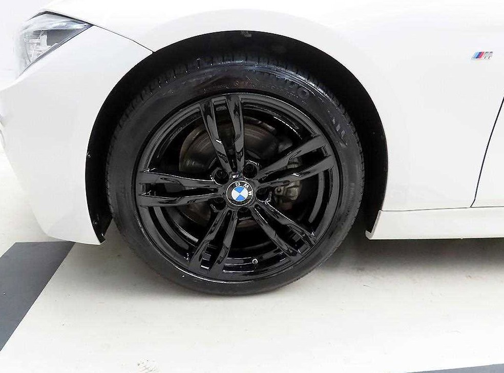 BMW 3시리즈 320d 사진 20