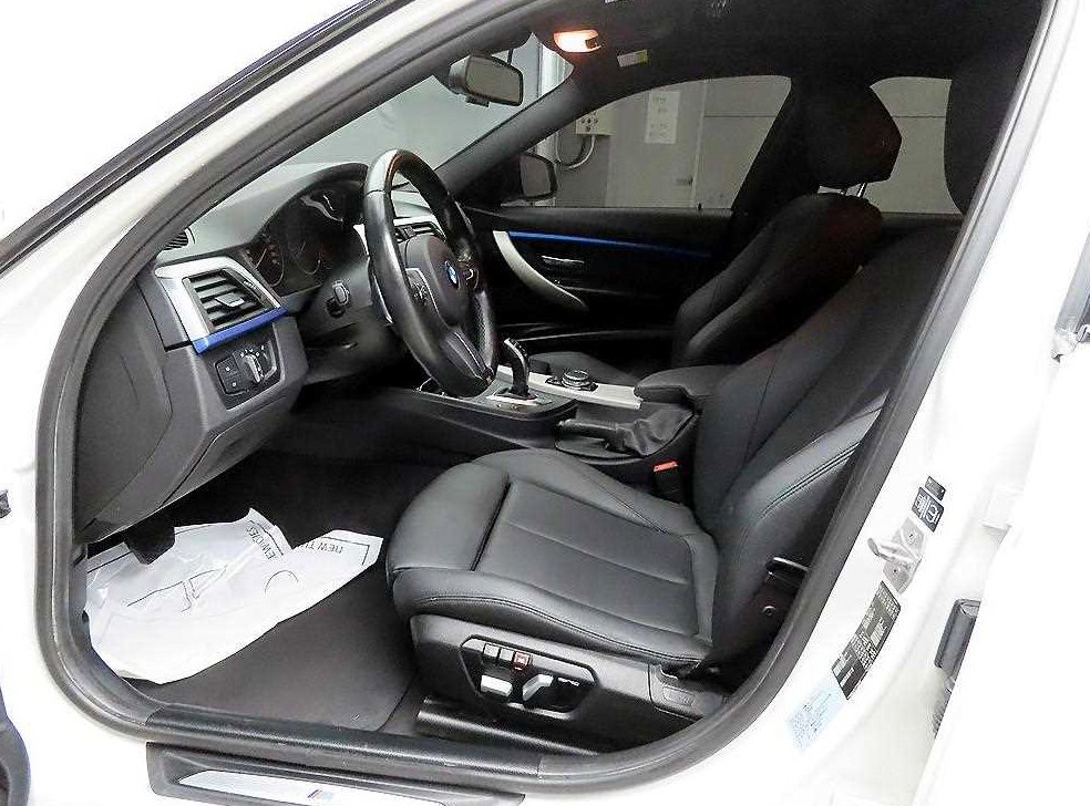 BMW 3시리즈 320d 사진 5