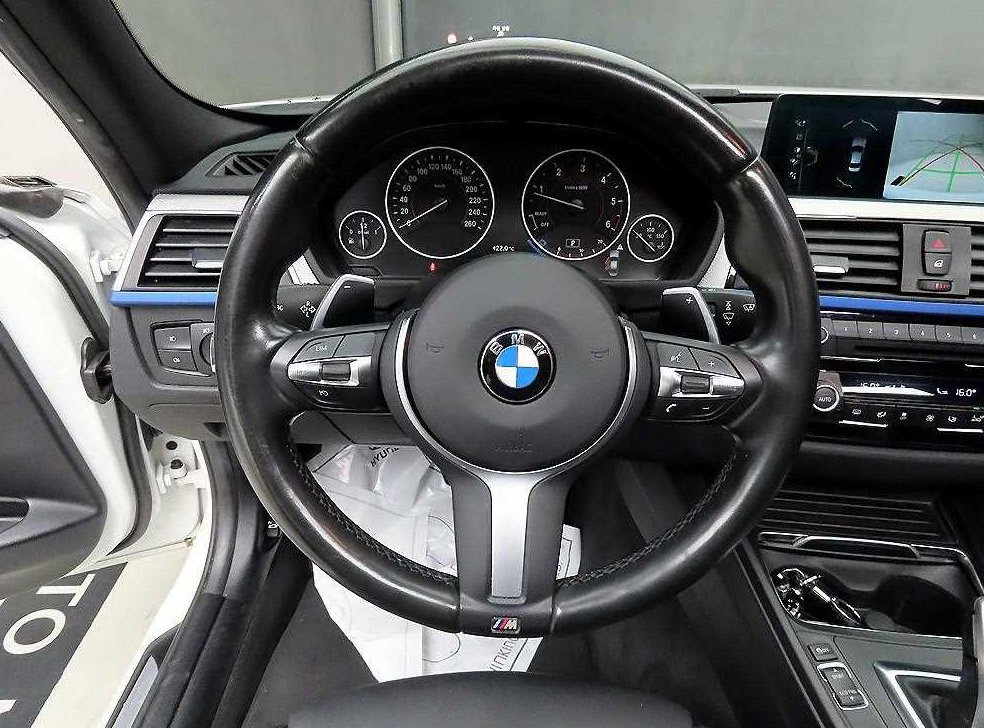 BMW 3시리즈 320d 사진 9