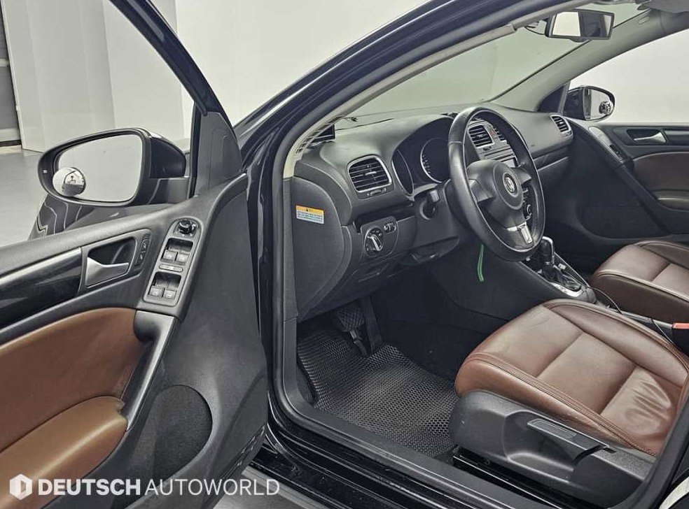 폭스바겐 골프 2.0 TDI 사진 11