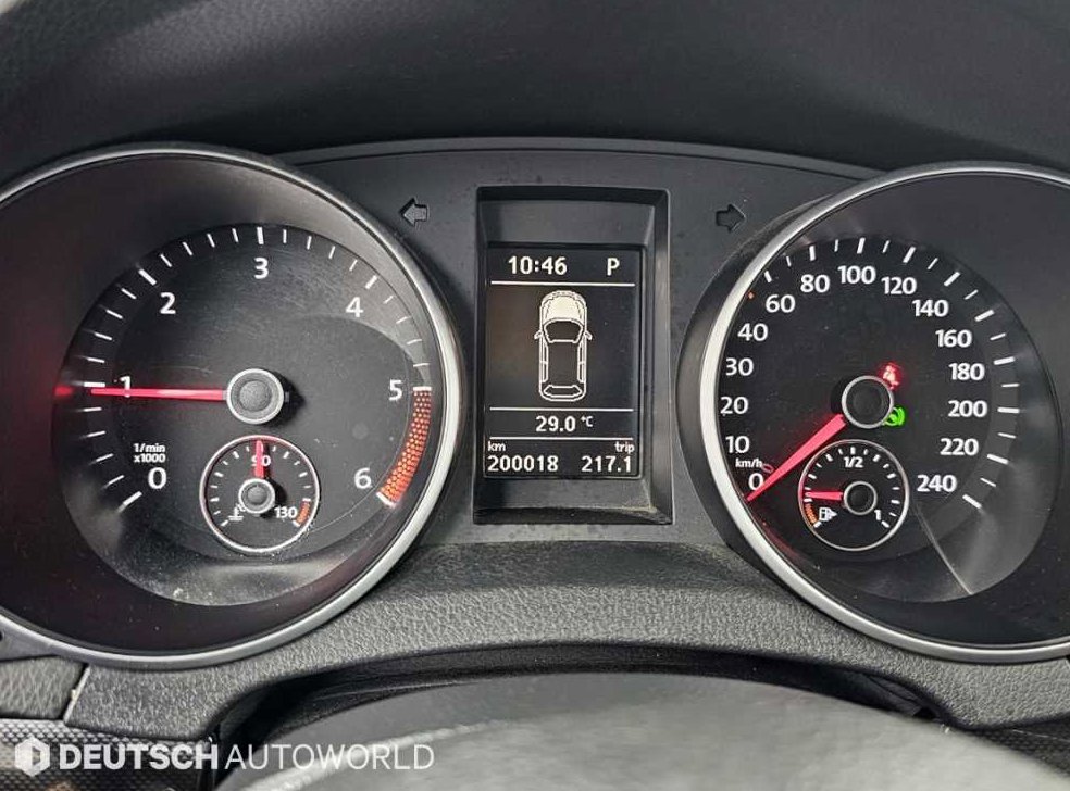 폭스바겐 골프 2.0 TDI 사진 8