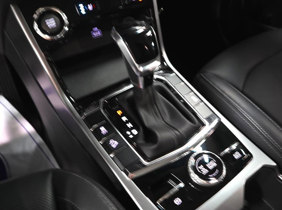 KG모빌리티(쌍용)  코란도 4WD 가솔린 1.5 C7 사진 14